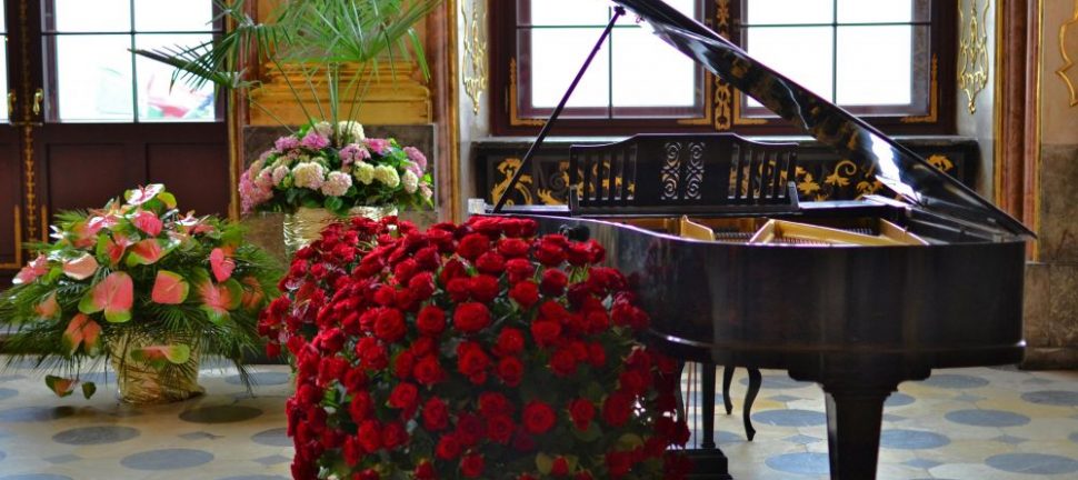 Den storslagna flygeln: En musikalisk ikon i våra hem
