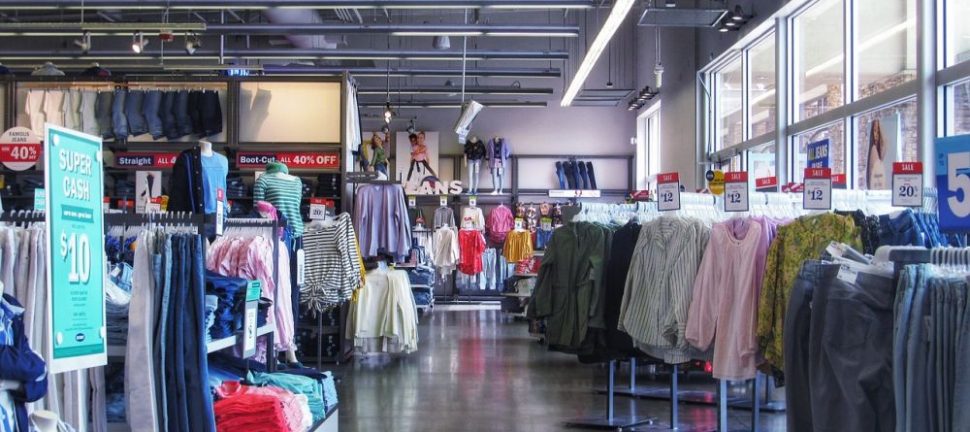 Butiksstädning i Stockholm: så påverkar ren butik försäljning och kundupplevelse