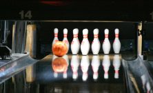 Bowling i Stockholm och restaurang i Heron City – en komplett upplevelse