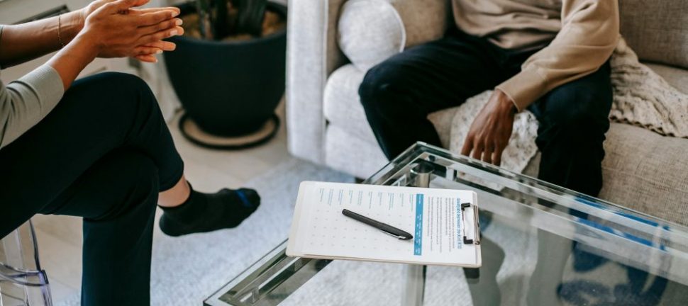 Vad gör en psykiatriker och när kan det vara rätt stöd?