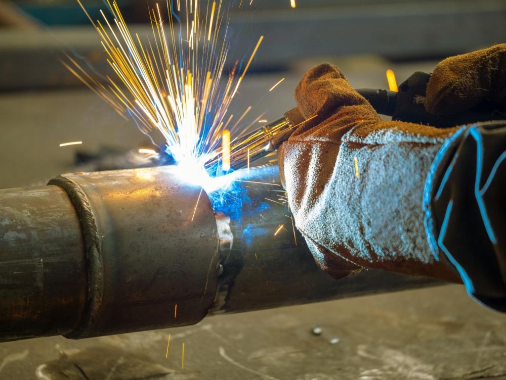 Rörsvetsning med licenssvets: Nyckeln till säkra industrirör och driftssäkra anläggningar
